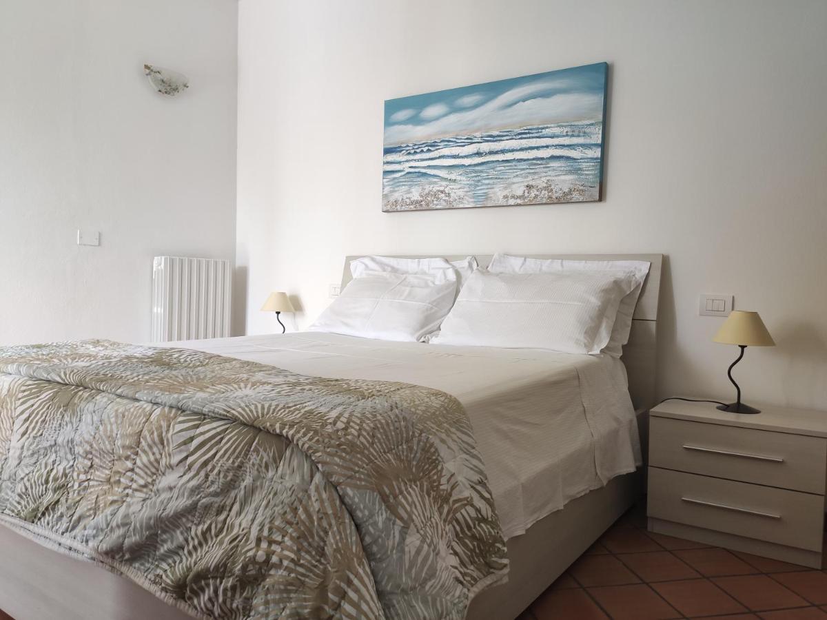 Sara Holiday Rentals Bardolino Exteriör bild