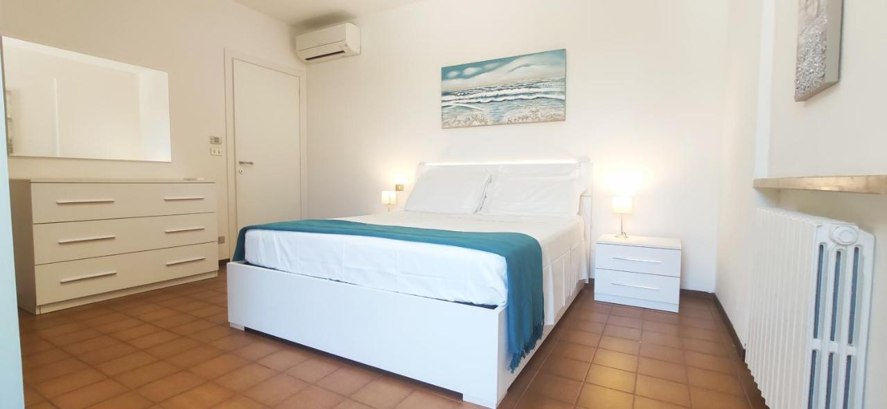 Sara Holiday Rentals Bardolino Exteriör bild